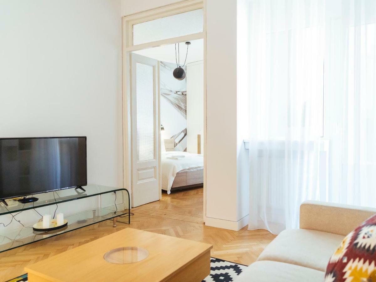 Alba Apartment On Calea Victoriei Bucareste Exterior foto